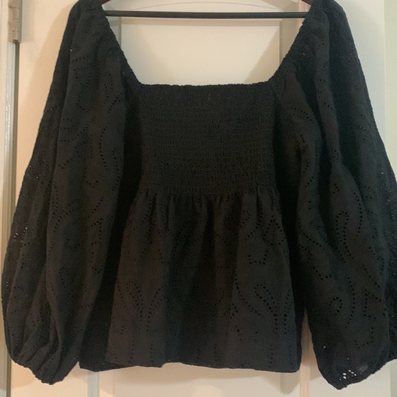 Black Top - Picture 4 of 4